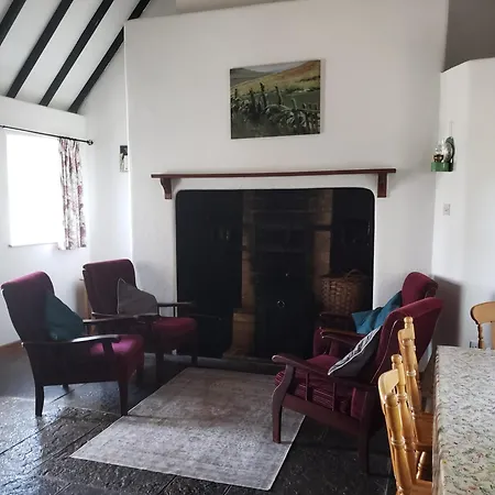 Traditional Cosy * Louisburgh
